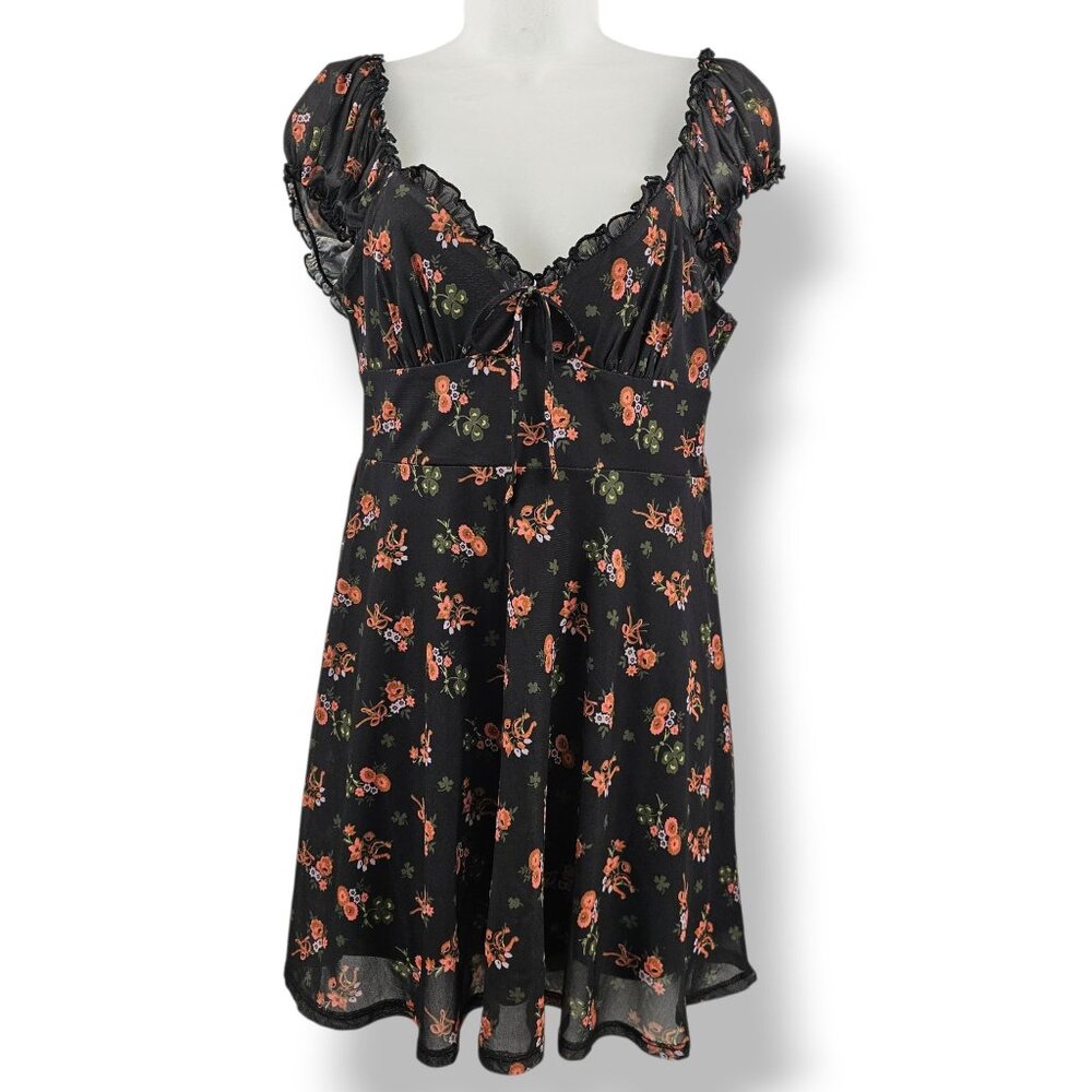 Vintage Y2K Urban Outfitters Babydoll Mini Dress M Dark Floral Ruffle Milkmaid